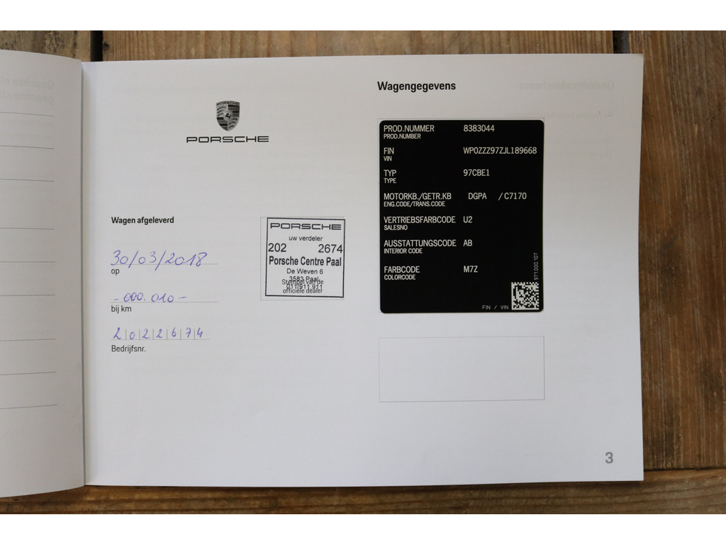 29399024-80.jpg