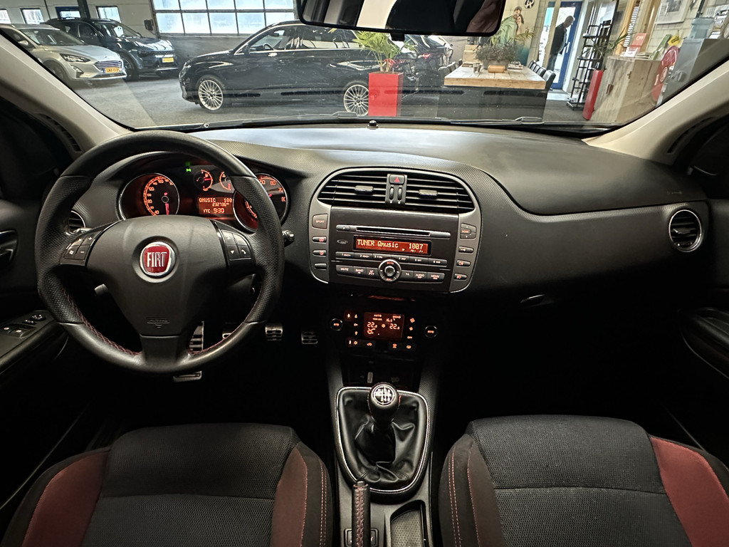41487987-12.jpg