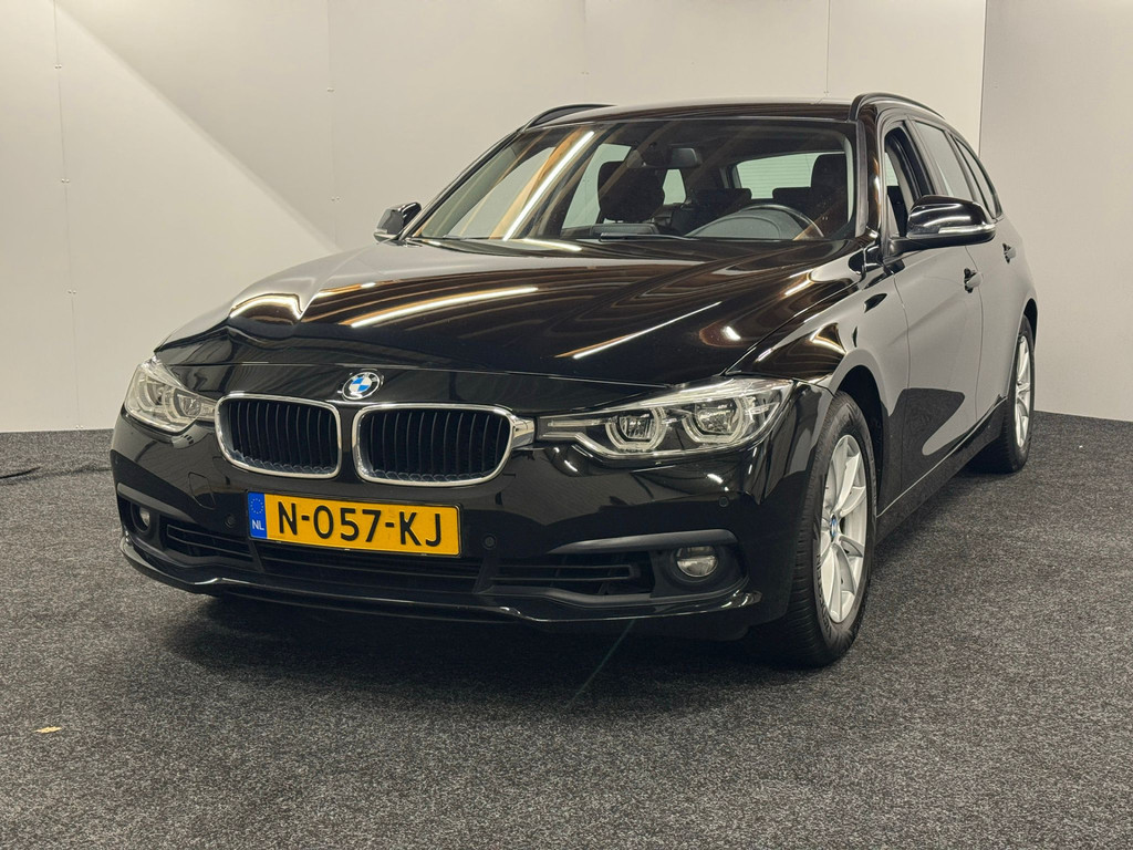 43641073-2.jpg