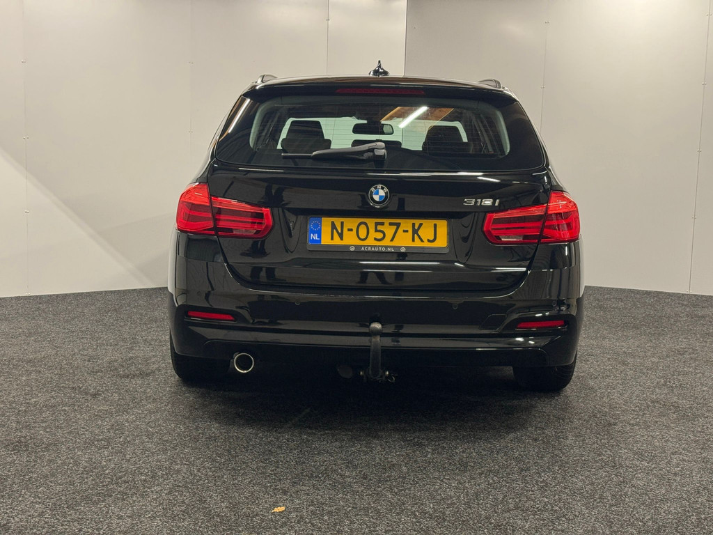 43641073-5.jpg
