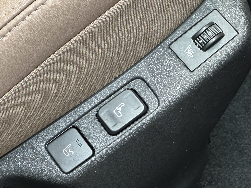 43645269-19.jpg