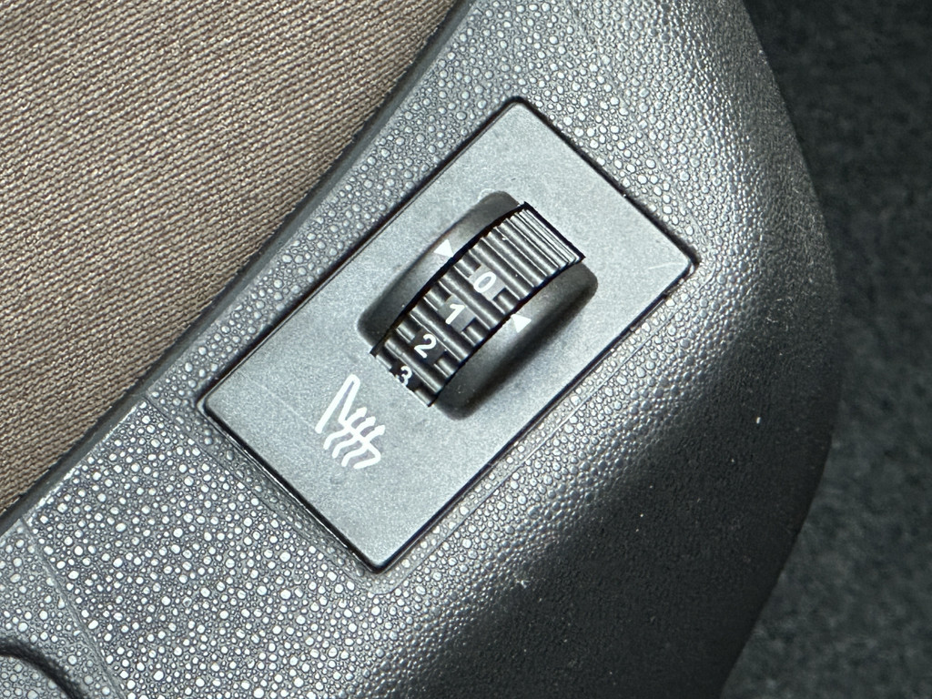 43645269-20.jpg