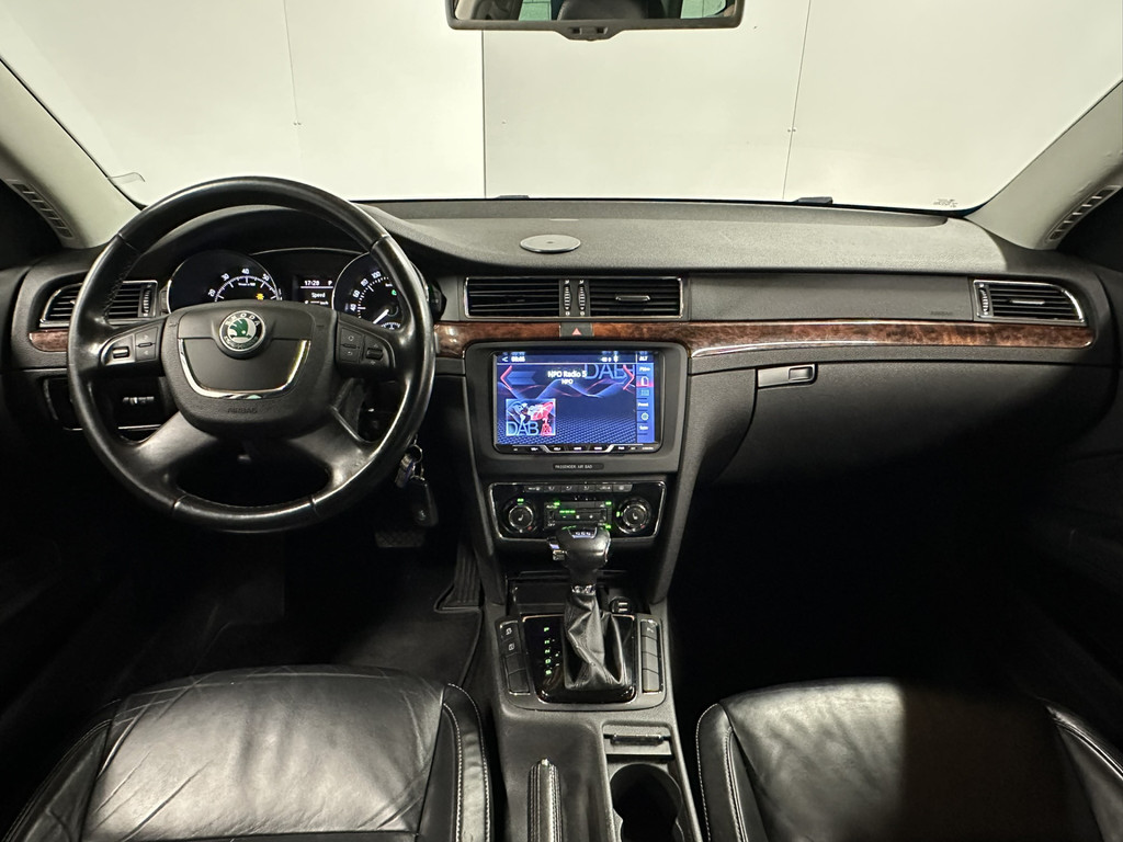 44732289-11.jpg