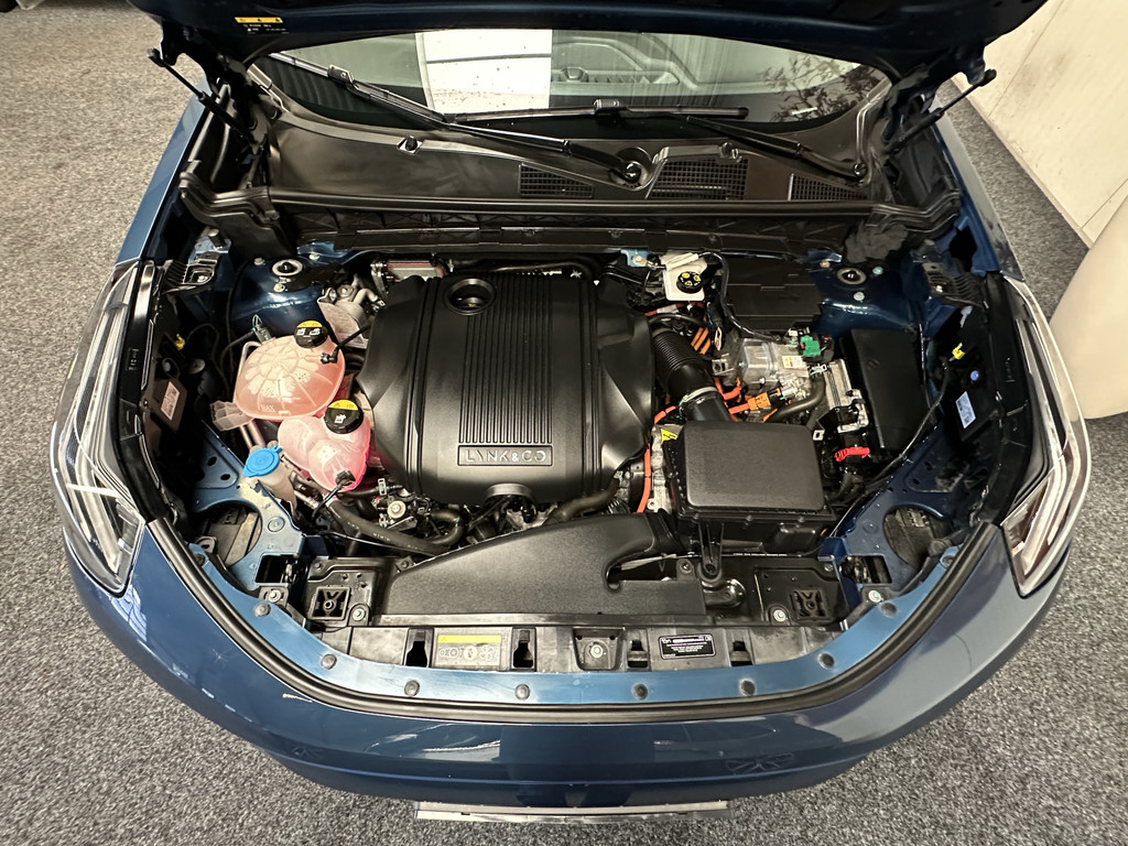 44774066-71.jpg