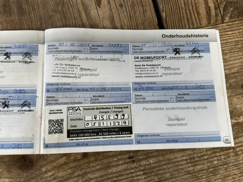 45631031-18.jpg
