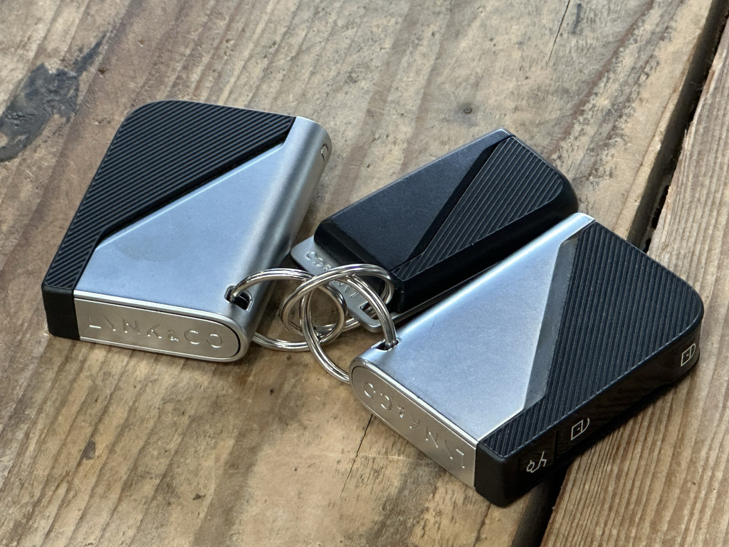 46709866-75.jpg
