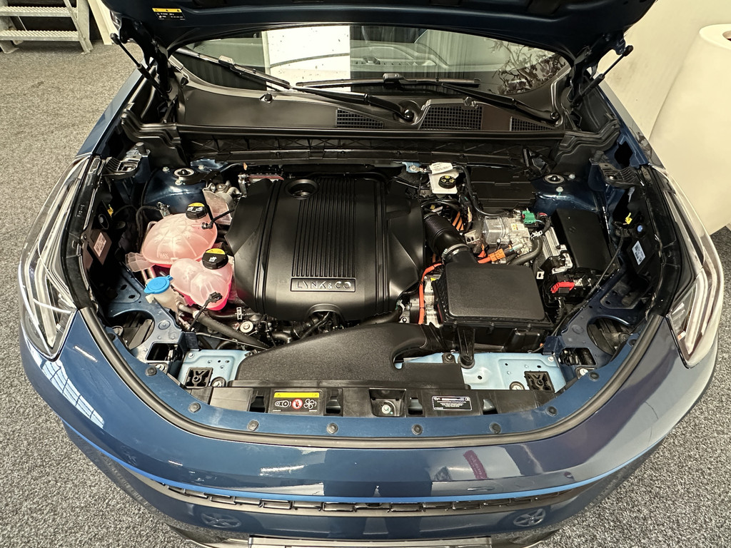 47110493-74.jpg