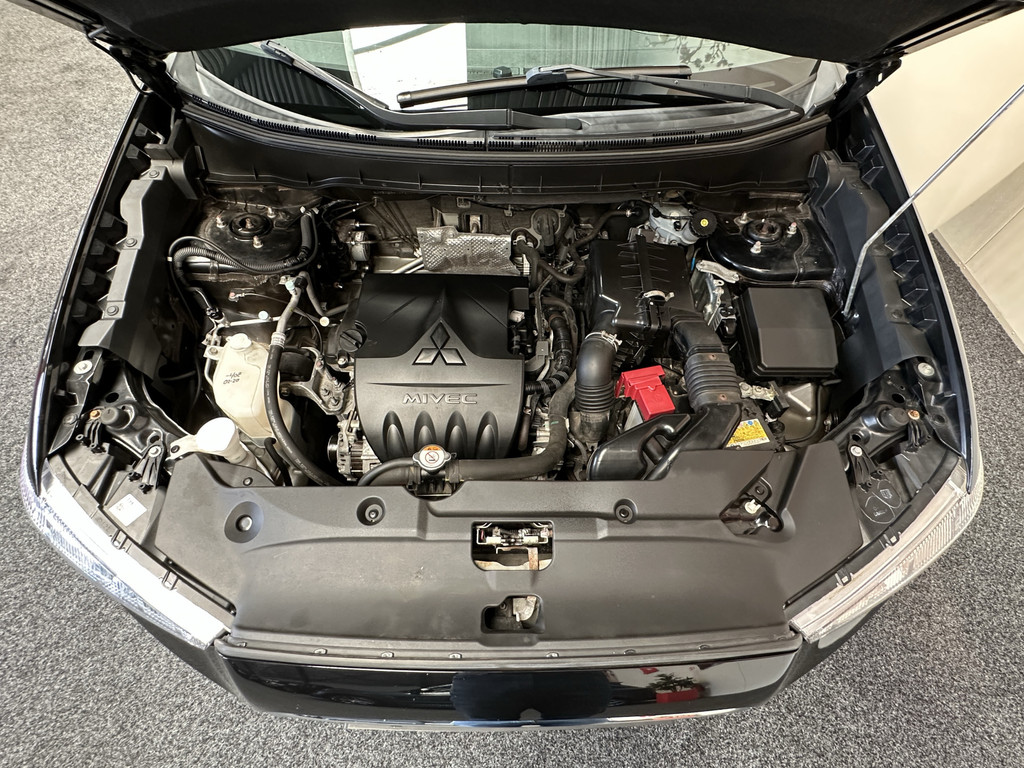 47712787-46.jpg