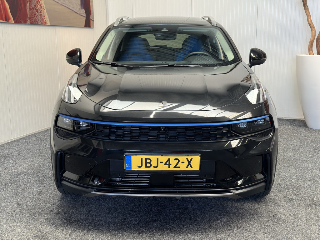 47910705-1.jpg