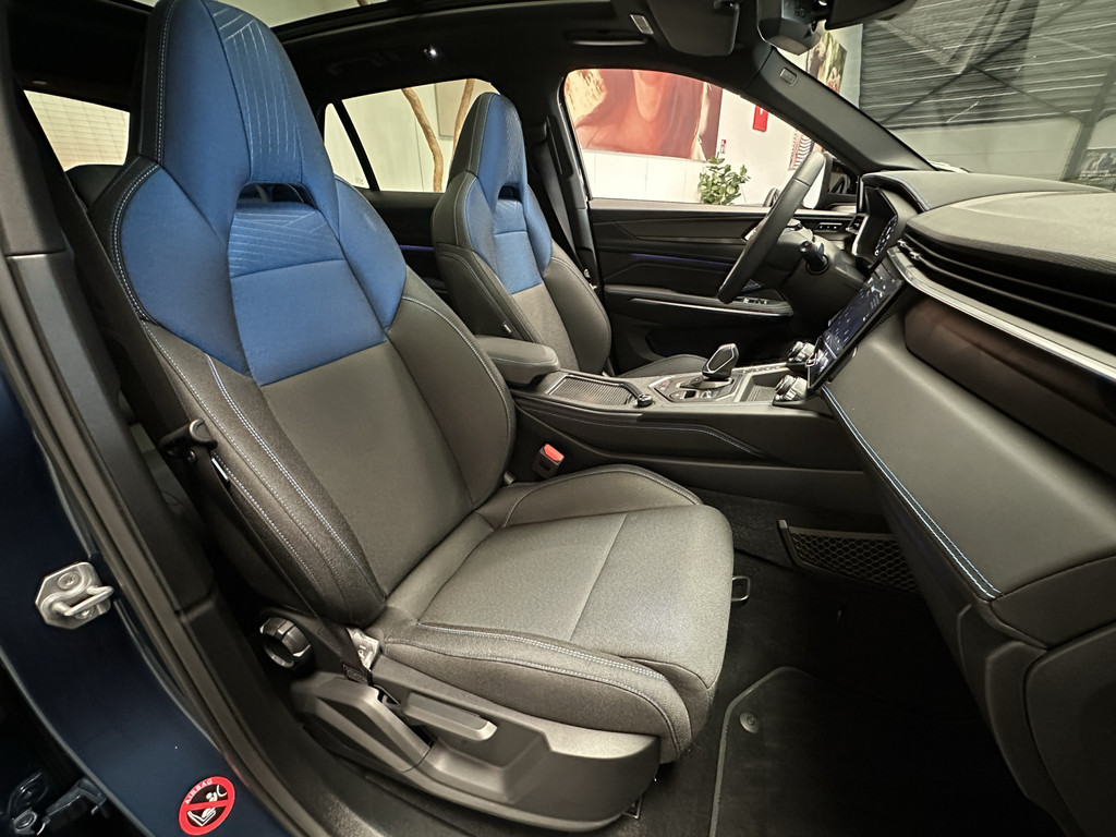 47910814-17.jpg