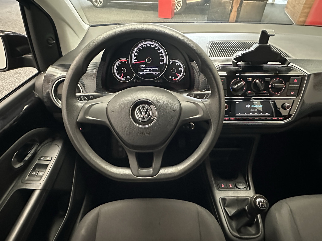 47917970-11.jpg