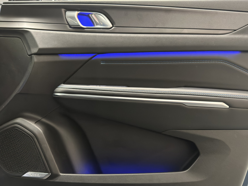 47918013-66.jpg
