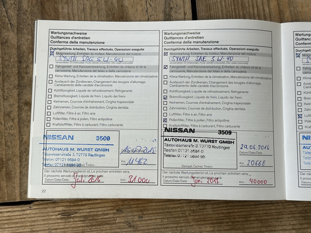 48048681-18.jpg