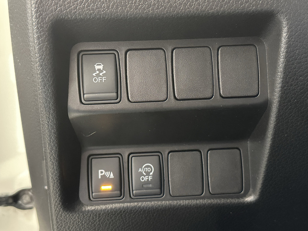 48048681-42.jpg