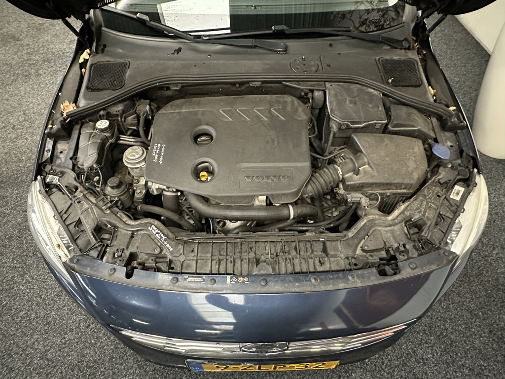 48090166-49.jpg