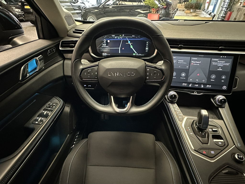 48176110-11.jpg