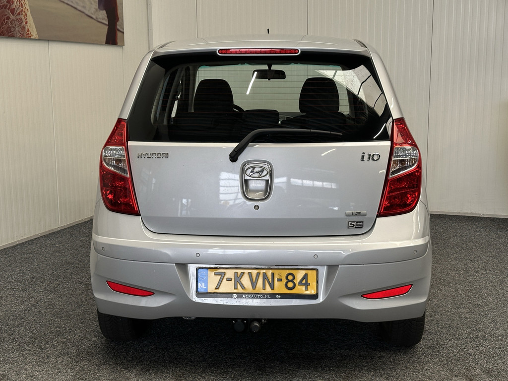 48380349-5.jpg