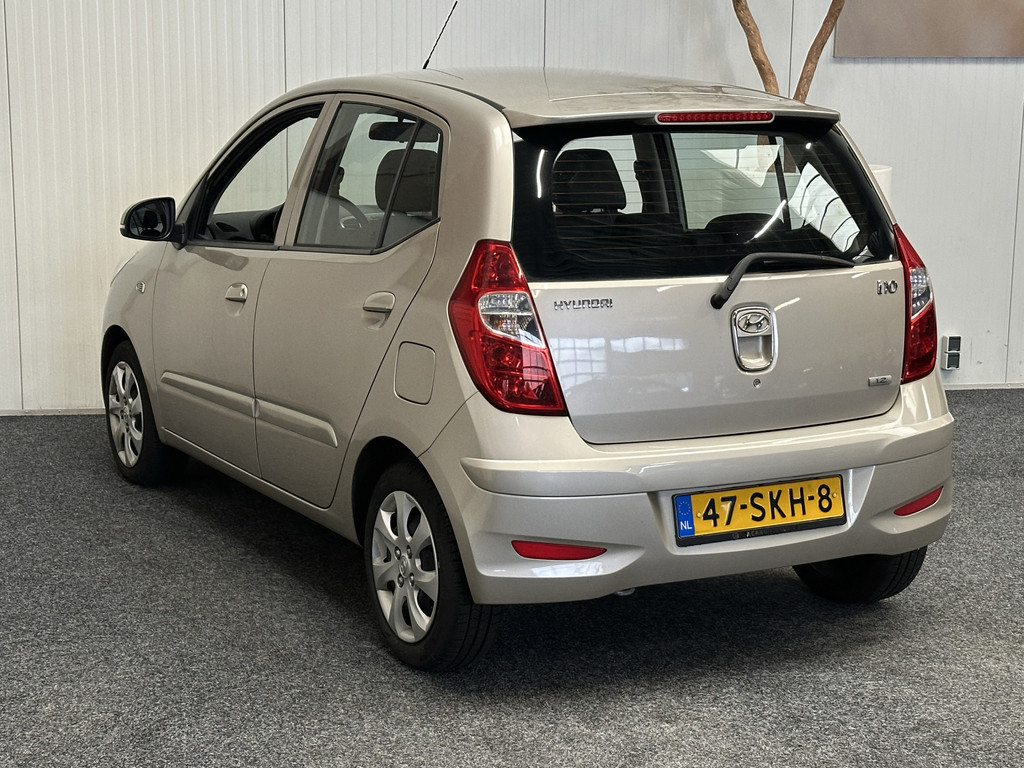 48380637-4.jpg