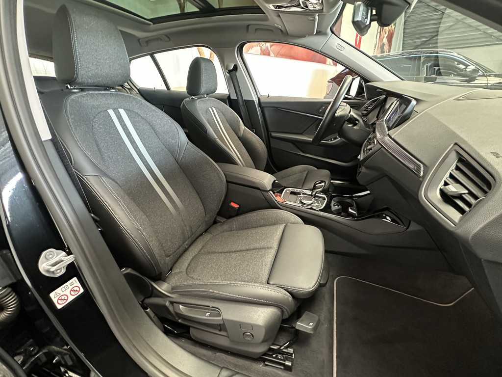 48381043-16.jpg