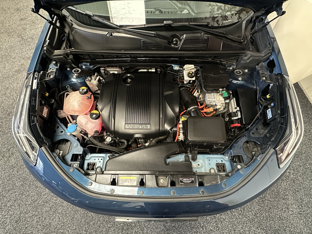 48856346-62.jpg