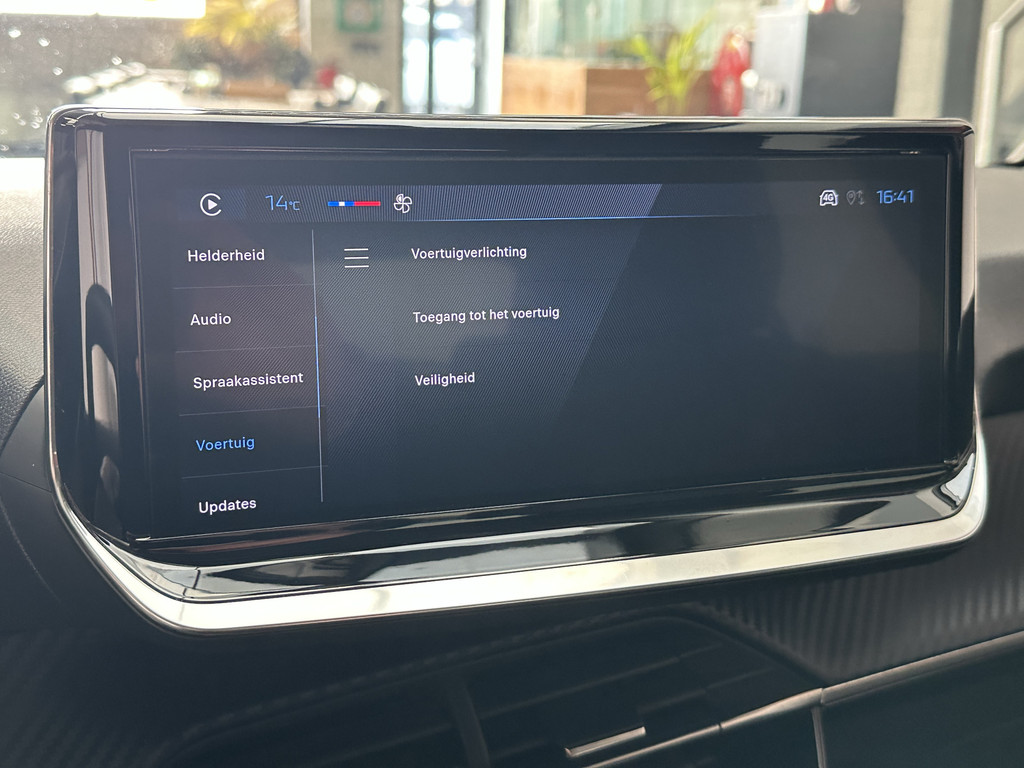 52044682-32.jpg