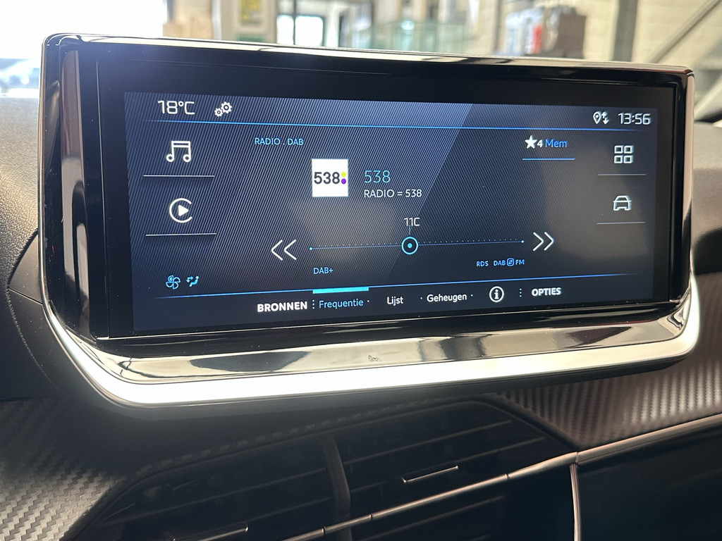 52233763-25.jpg