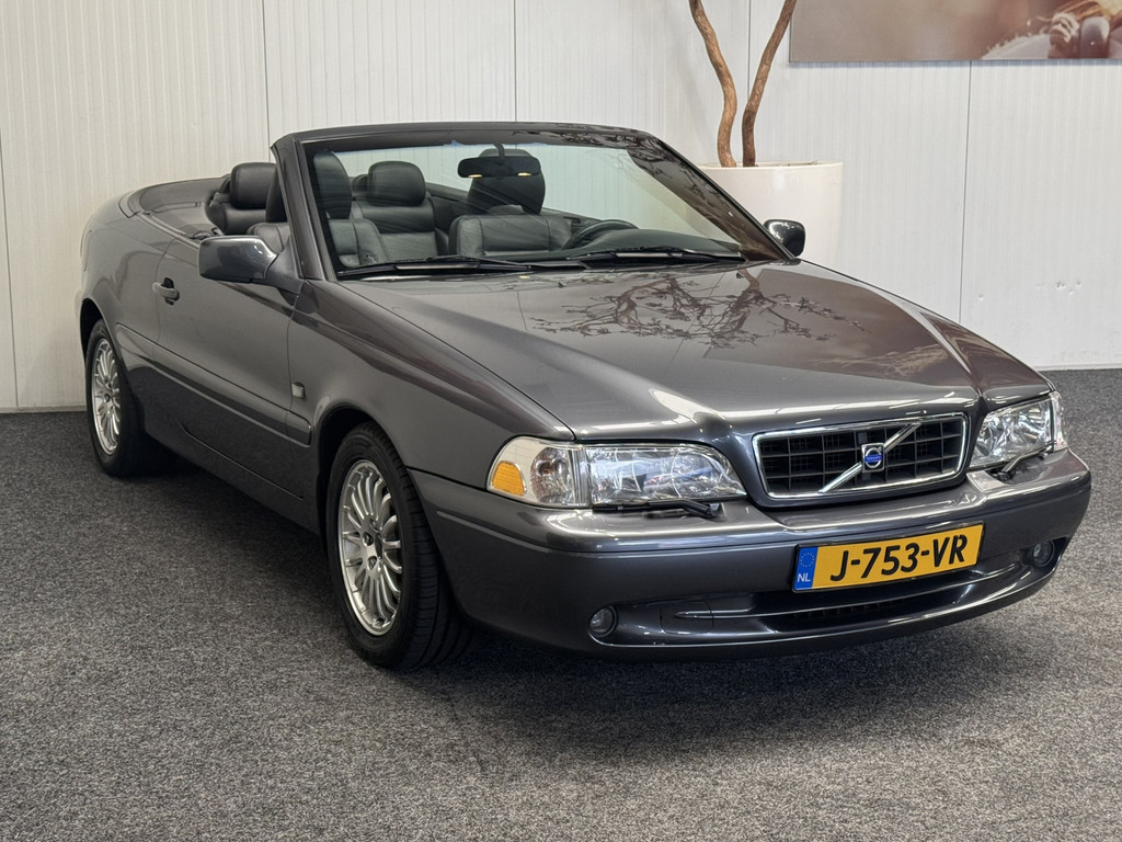 52590264-1.jpg