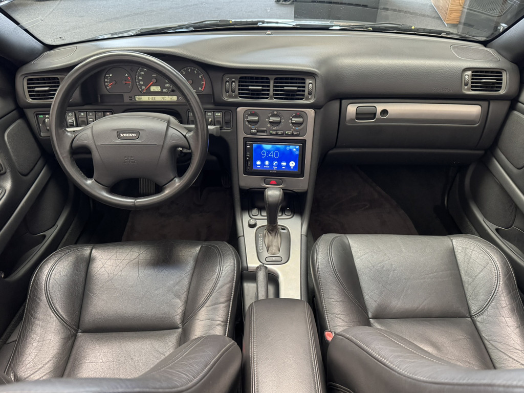 52590264-15.jpg