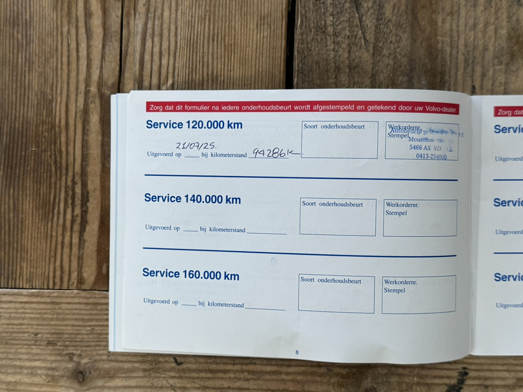 52590264-24.jpg