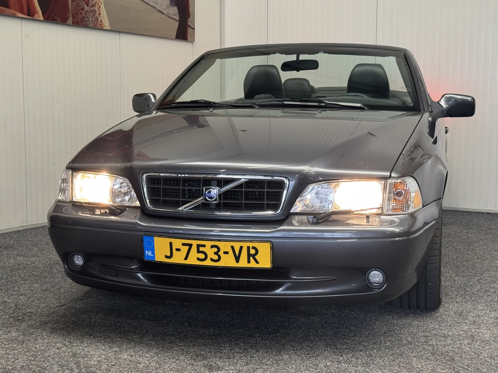 52590264-39.jpg