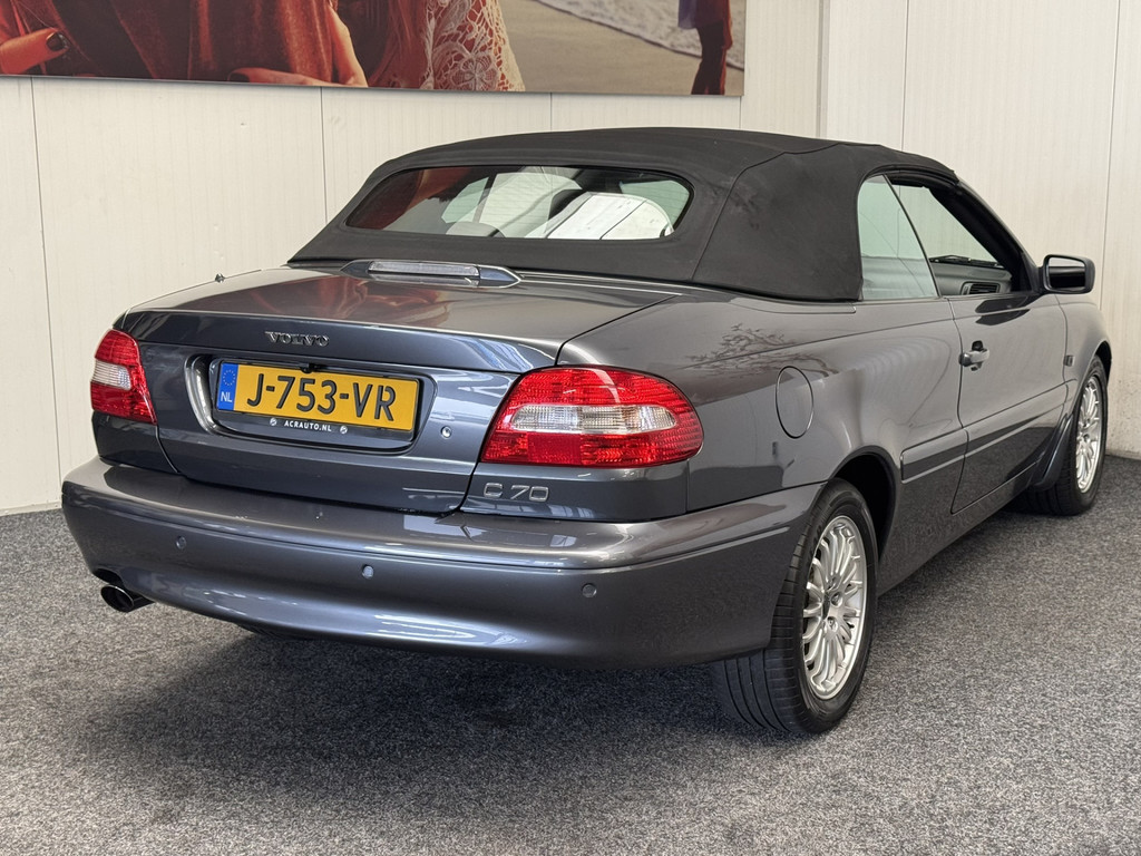 52590264-46.jpg