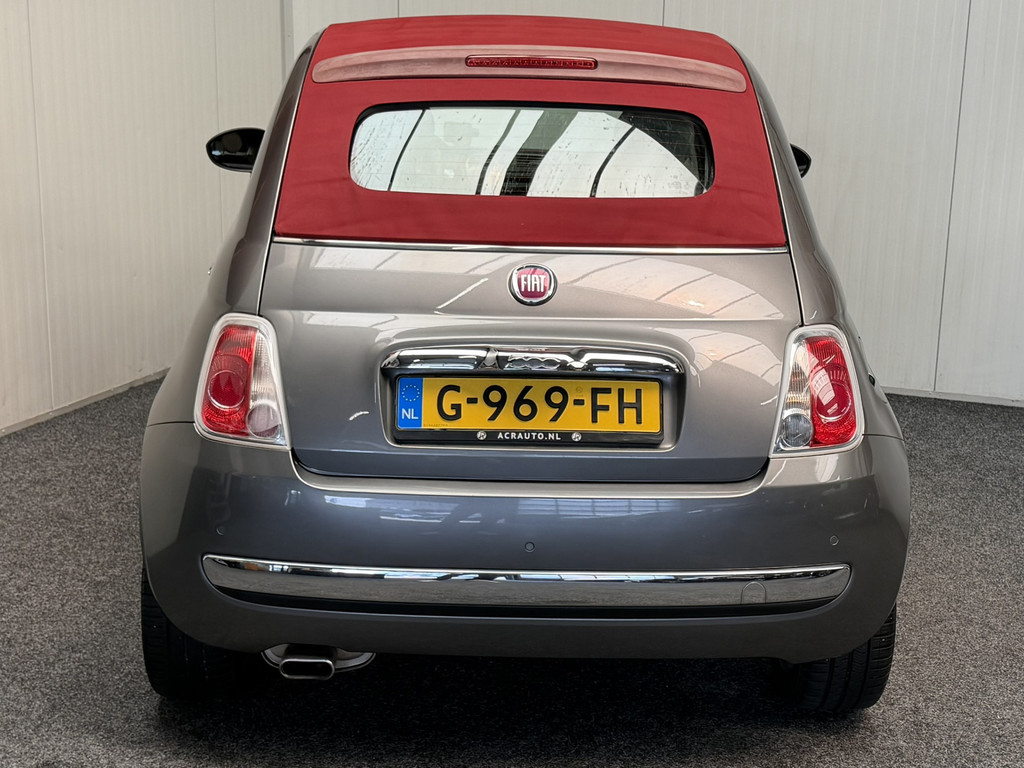 54057098-6.jpg