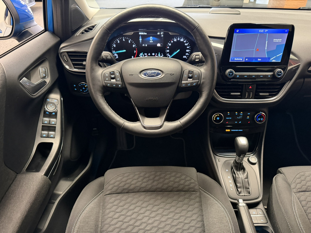 54079306-11.jpg