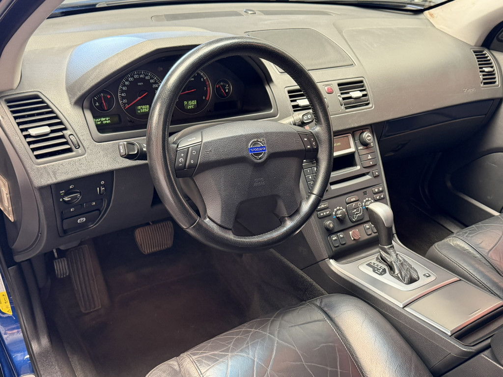 54892816-10.jpg