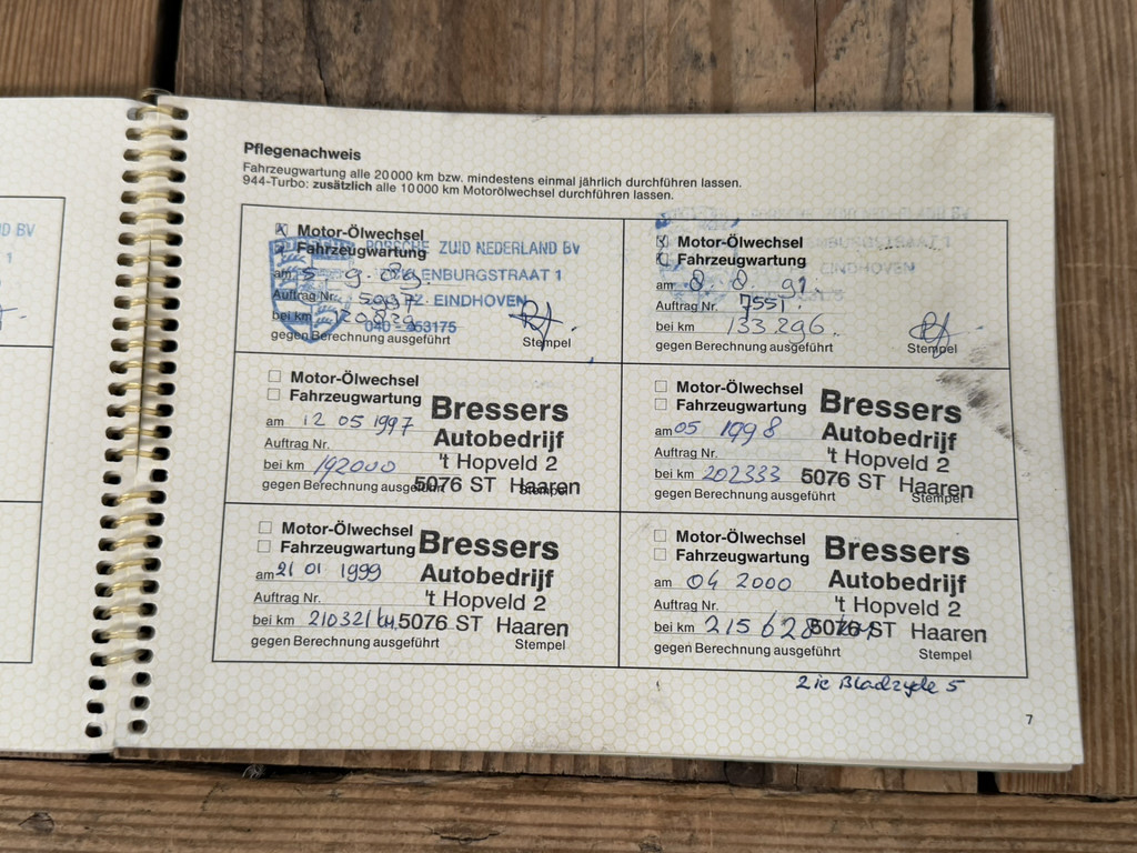 55369107-24.jpg