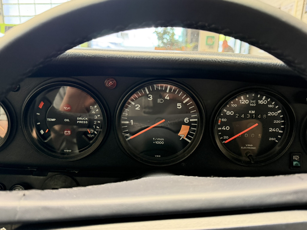 55369107-27.jpg