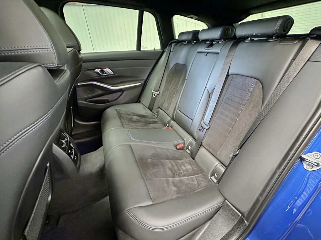 55709934-18.jpg