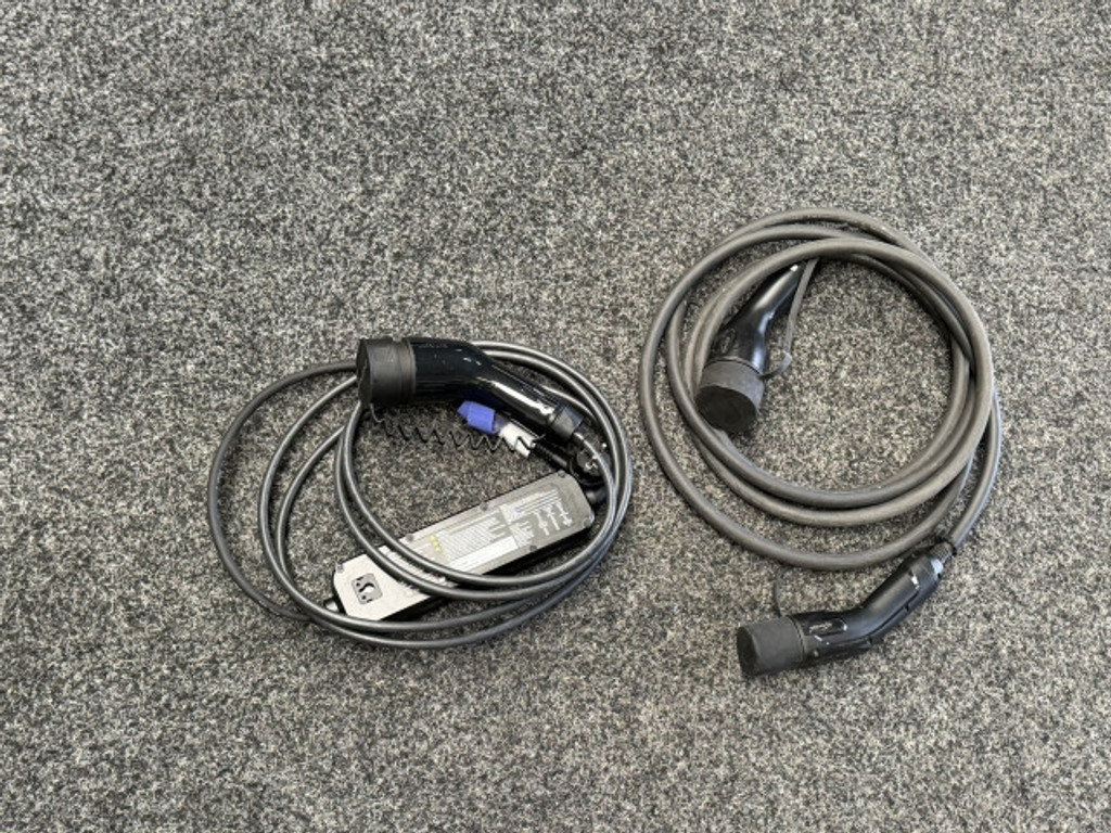 56049931-72.jpg