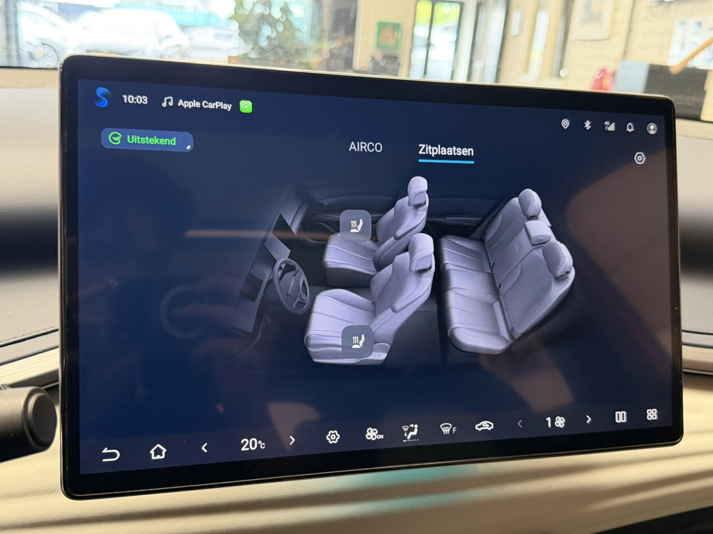 56050421-41.jpg