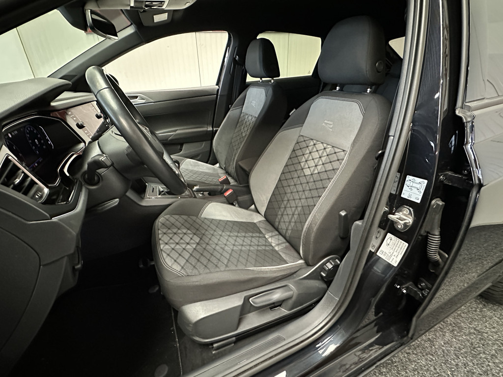 56203411-14.jpg