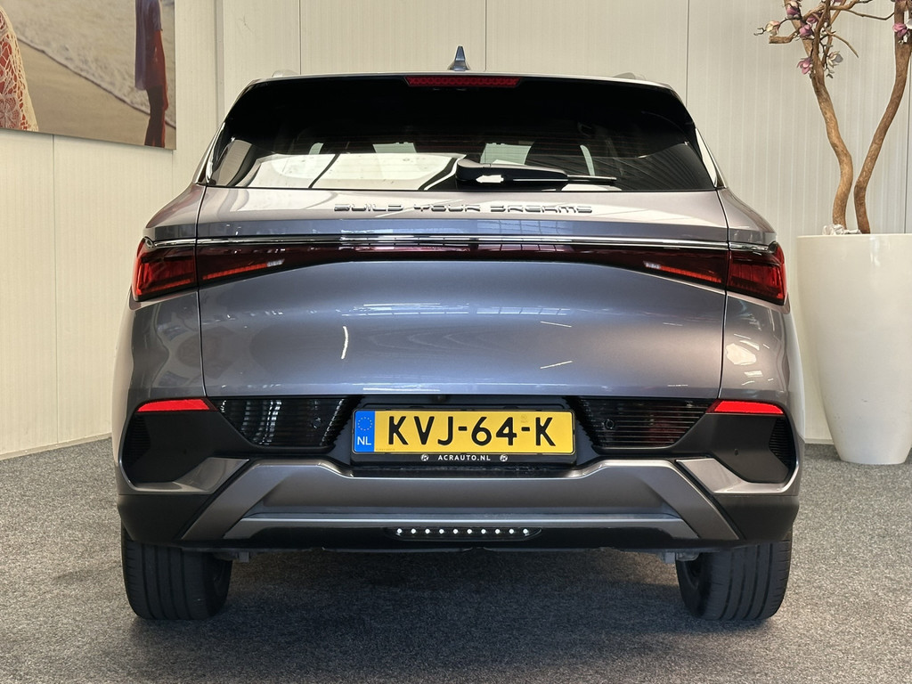 56240787-6.jpg
