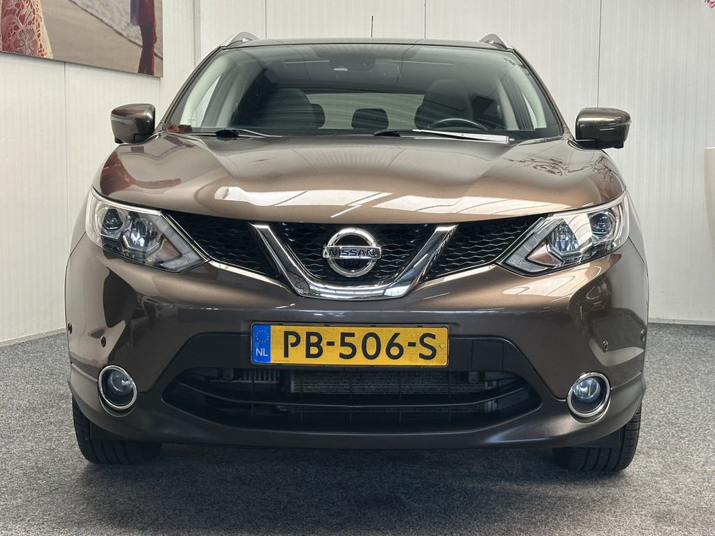 56422082-2.jpg