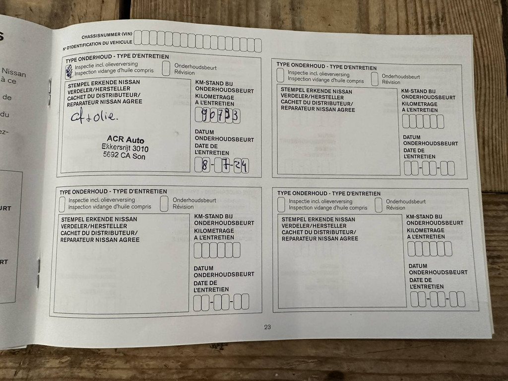 56498941-25.jpg