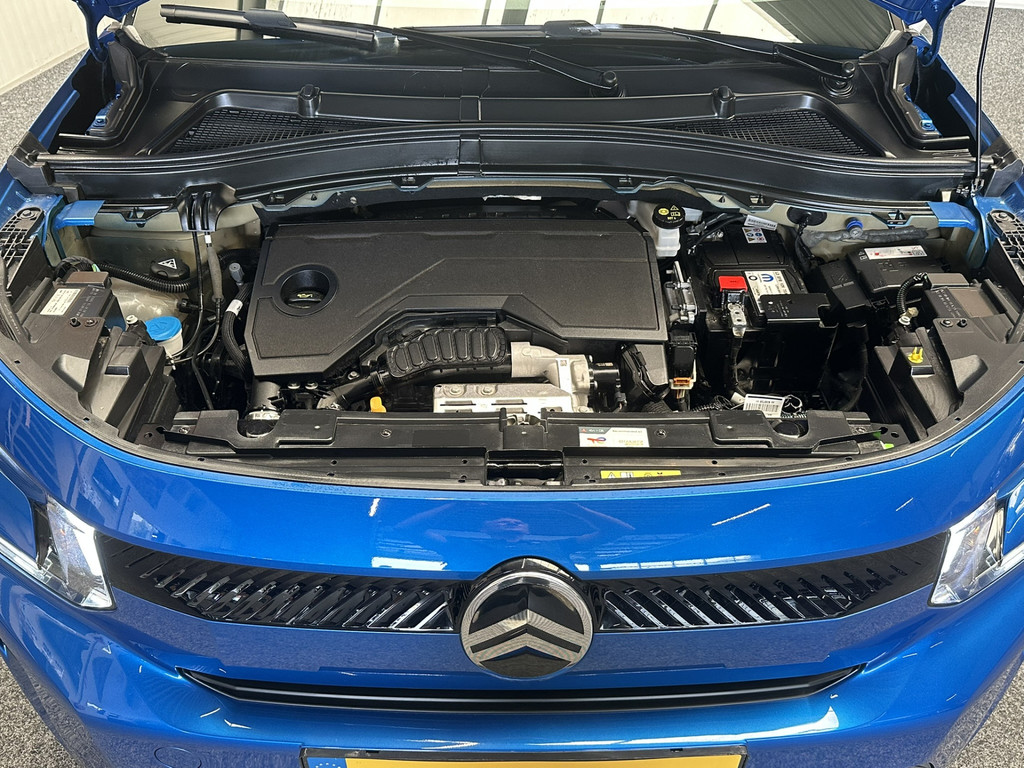 57585524-43.jpg